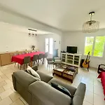 Belle Avec Piscine Et Patio Proche Montpellier