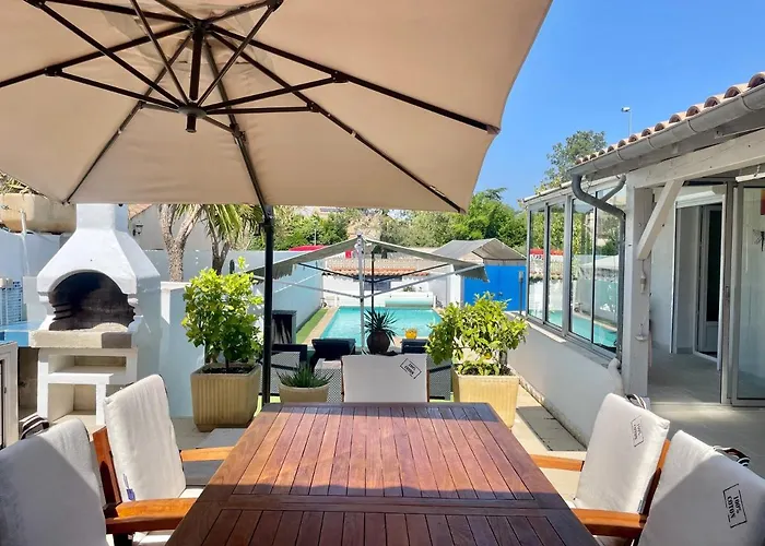 Belle Avec Piscine Et Patio Proche Montpellier Villa