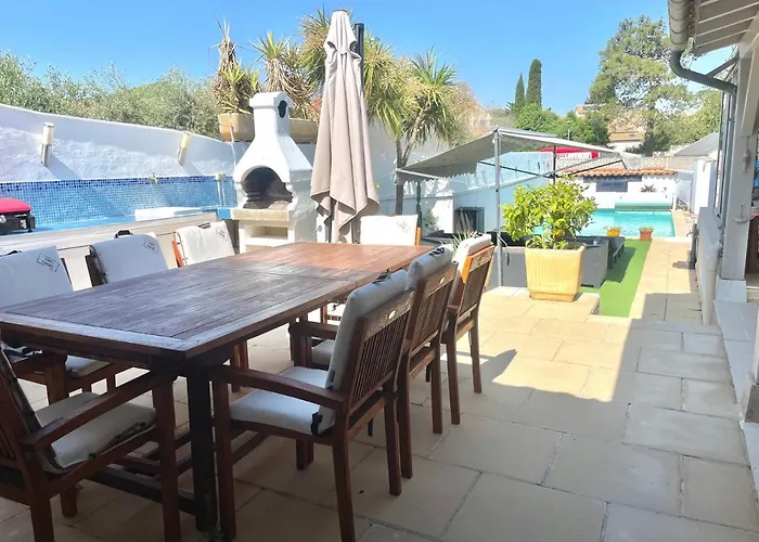 Belle Avec Piscine Et Patio Proche Montpellier