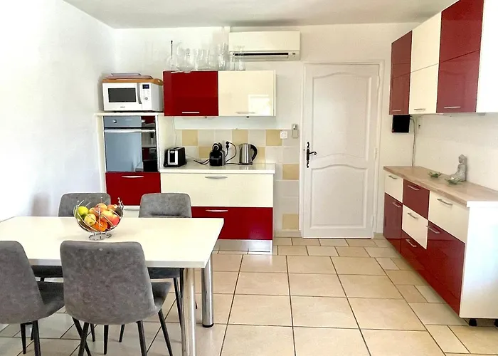 Belle Avec Piscine Et Patio Proche Montpellier
