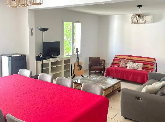 Belle Avec Piscine Et Patio Proche Montpellier Villa