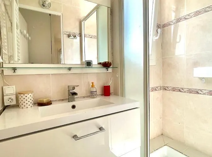 Belle Avec Piscine Et Patio Proche Montpellier Villa